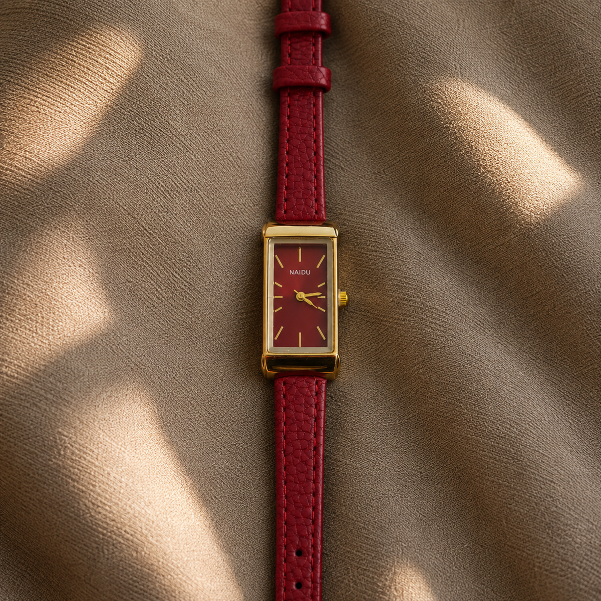 Naidu Retro Rectangular Watch – Red