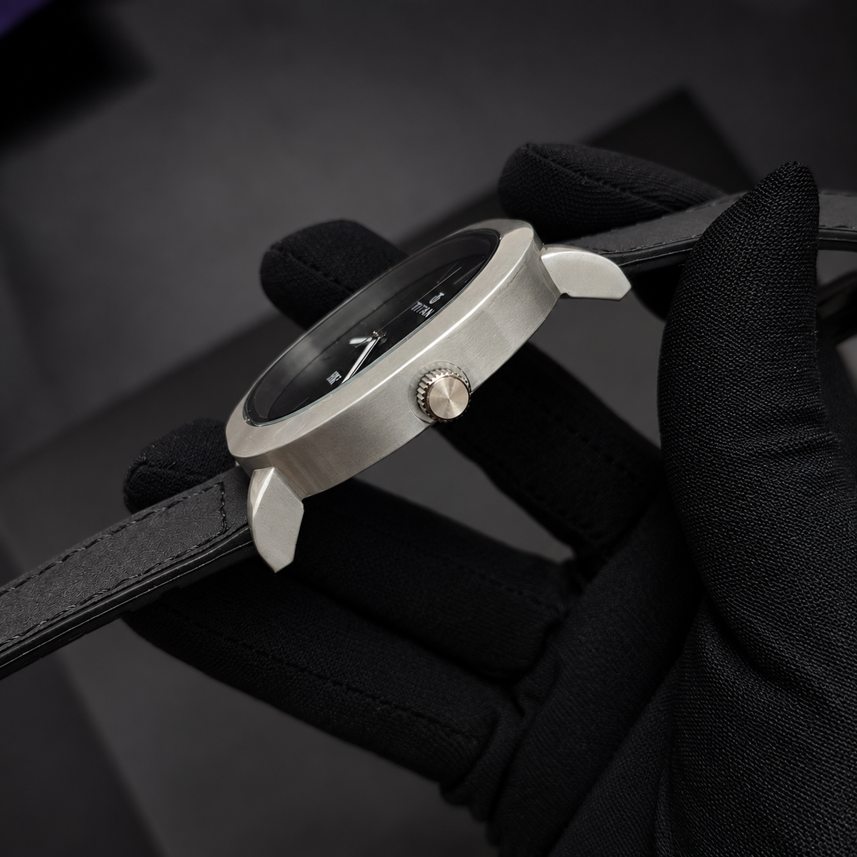 Titan Edge Minimalist Quartz Watch – Black