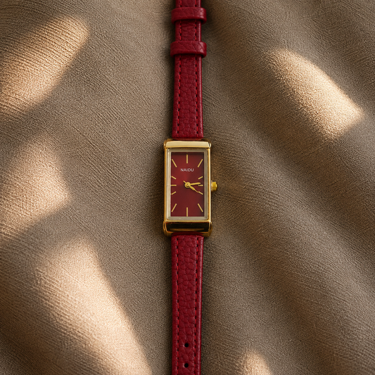 Naidu Retro Rectangular Watch – Red