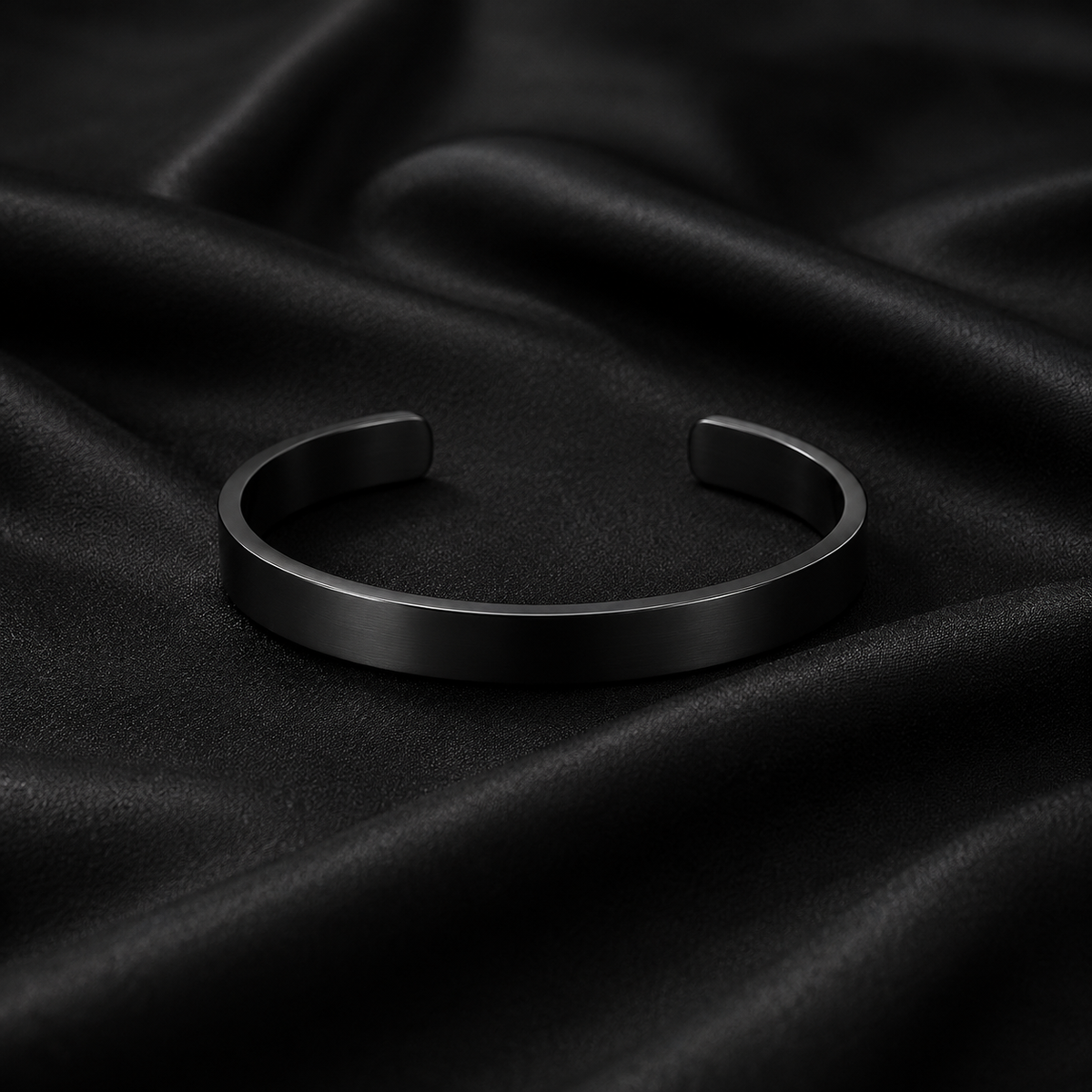 Classic Cuff Bracelet – Matte Black