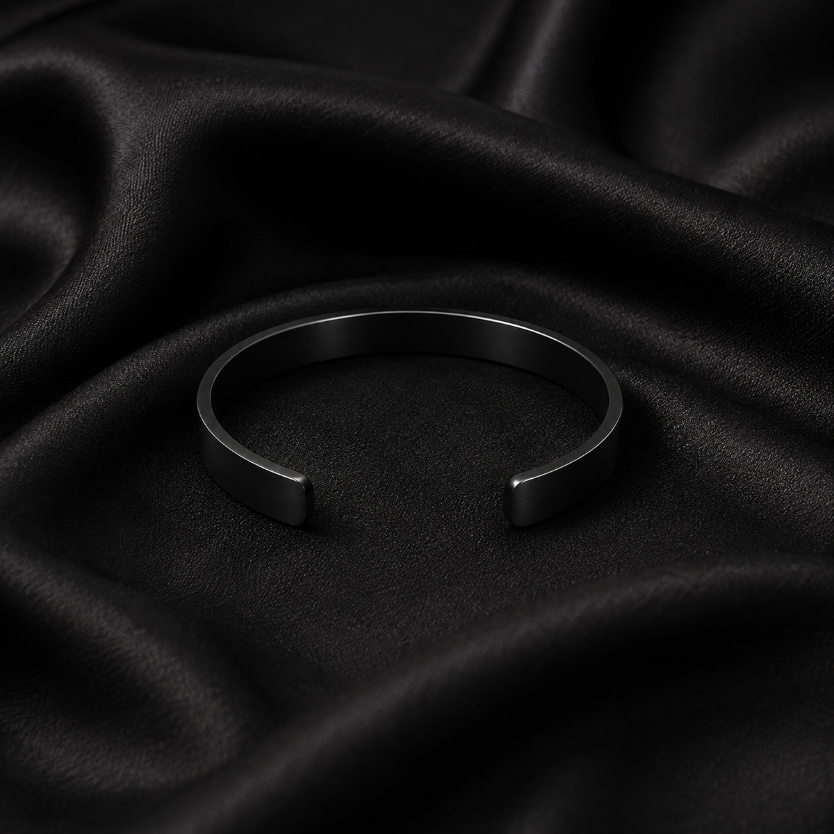 Classic Cuff Bracelet – Matte Black