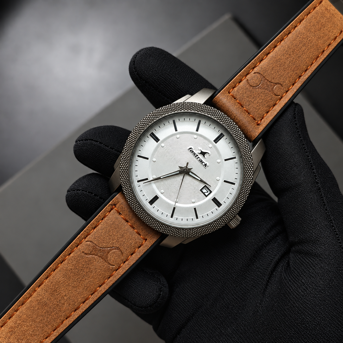 Fastrack 6365 Premium Analog Watch – Tan/White