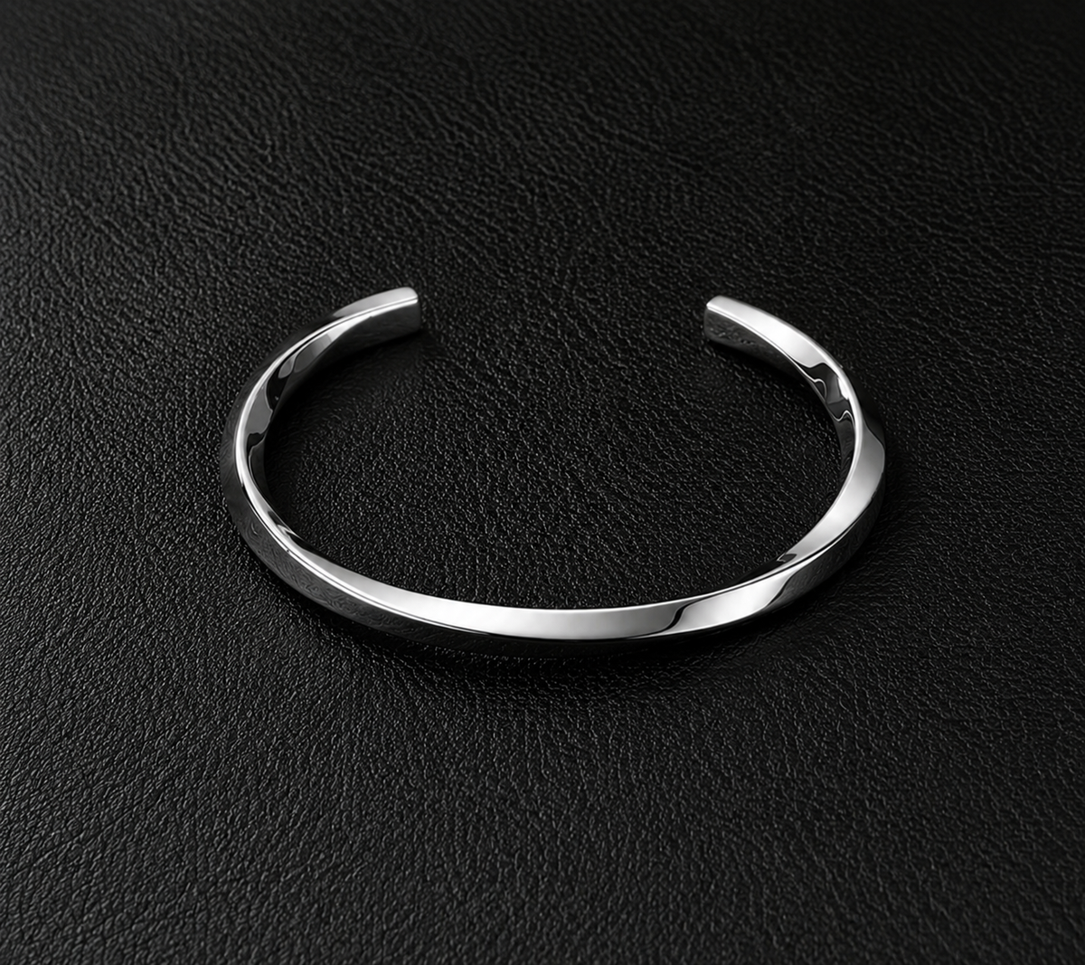 Twisted Cuff Bracelet – Silver