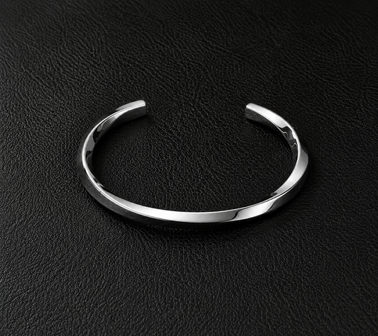 Twisted Cuff Bracelet – Silver