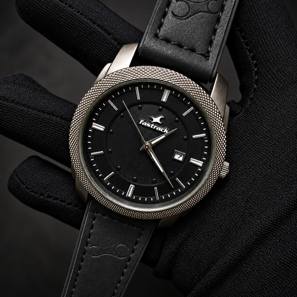 Fastrack 6365 Premium Analog Watch – Black