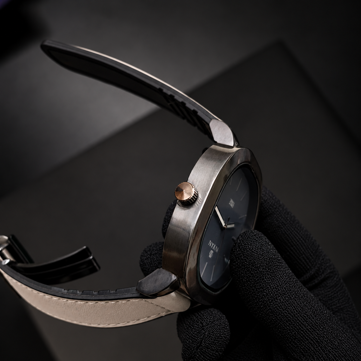 Titan Edge Minimalist Quartz Watch – Grey